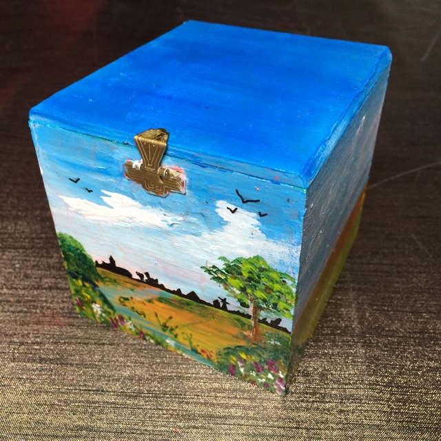 Sigar box with landscape by Janet Plantinga